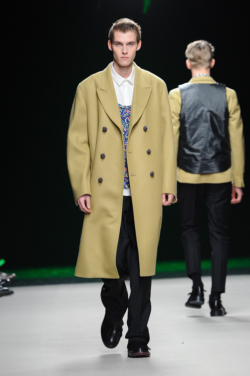 クリスヴァンアッシュ(KRISVANASSCHE) 2014-15年秋冬メンズコレクション  - 写真50