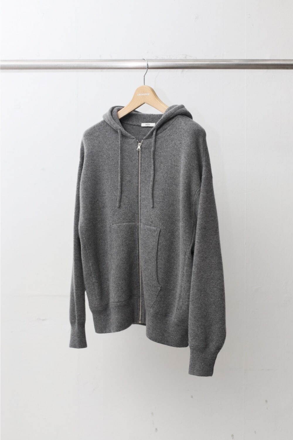 CASHMERE ZIP HOODIE 104,500円