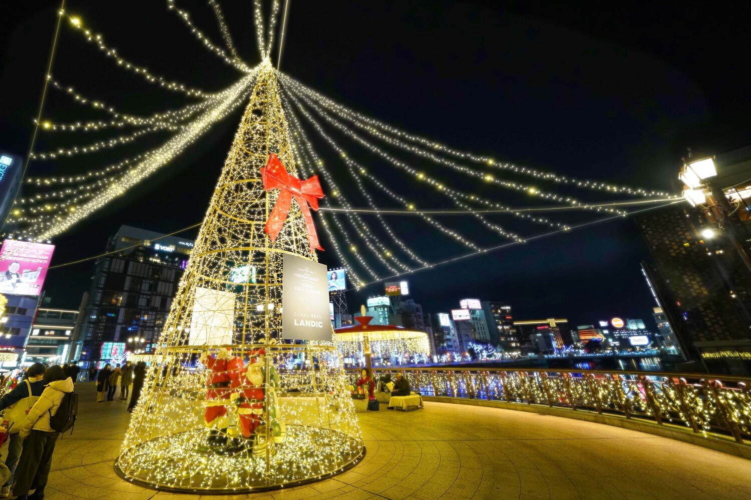 日本最大規模「福岡クリスマスマーケット」JR博多駅前広場・天神ふれあい広場・福岡大丸の3会場で開催｜写真4