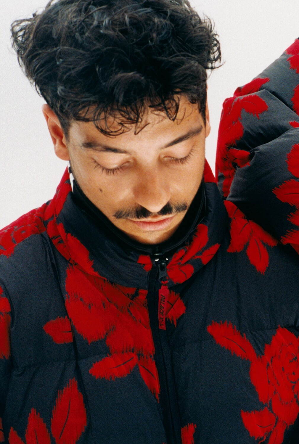 Y-3×パレス スケートボード、バラのグラフィックを施したコラボスニーカー＆Tシャツなど｜写真103