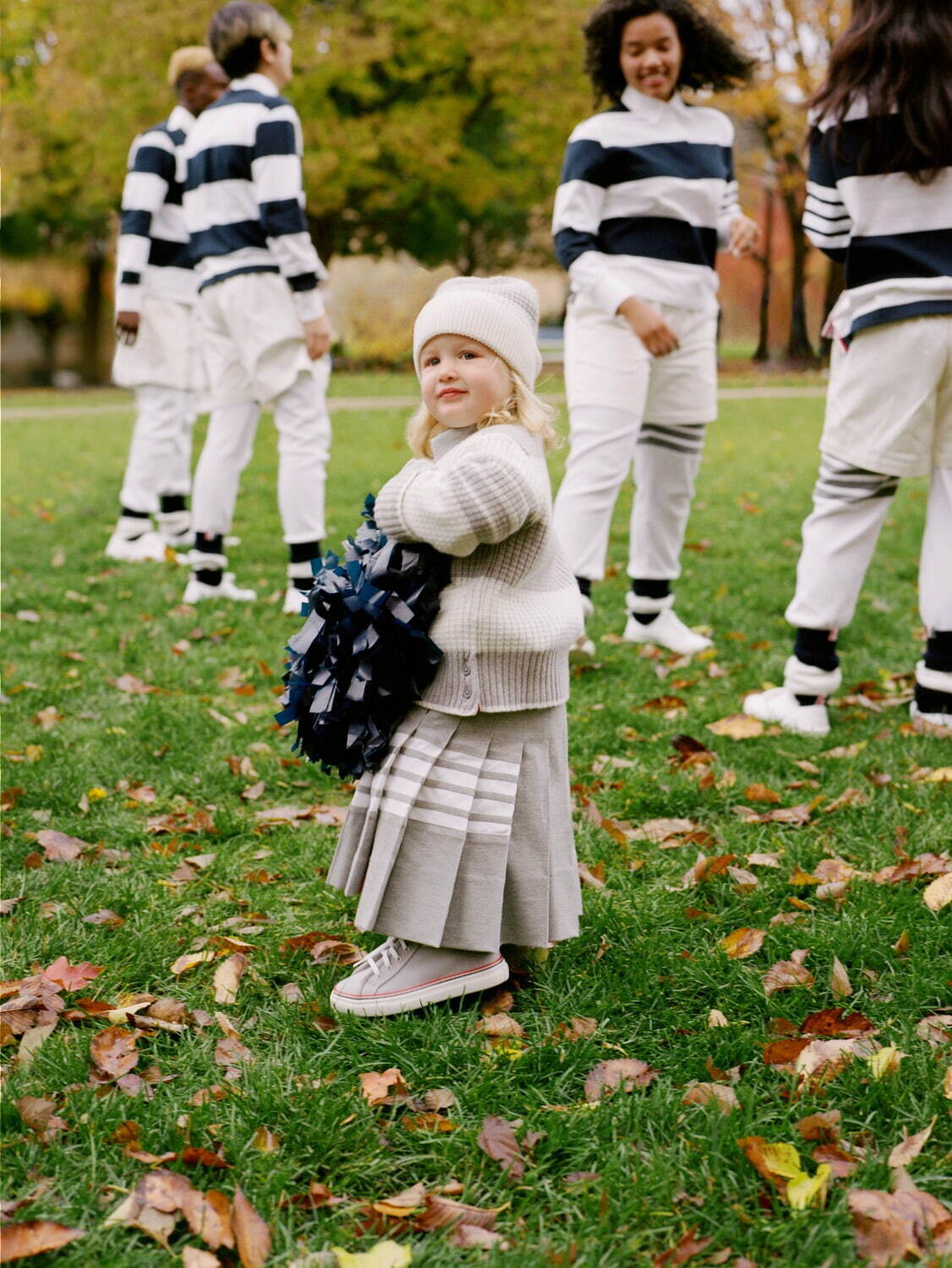 トム ブラウン(THOM BROWNE) フットボール｜写真35