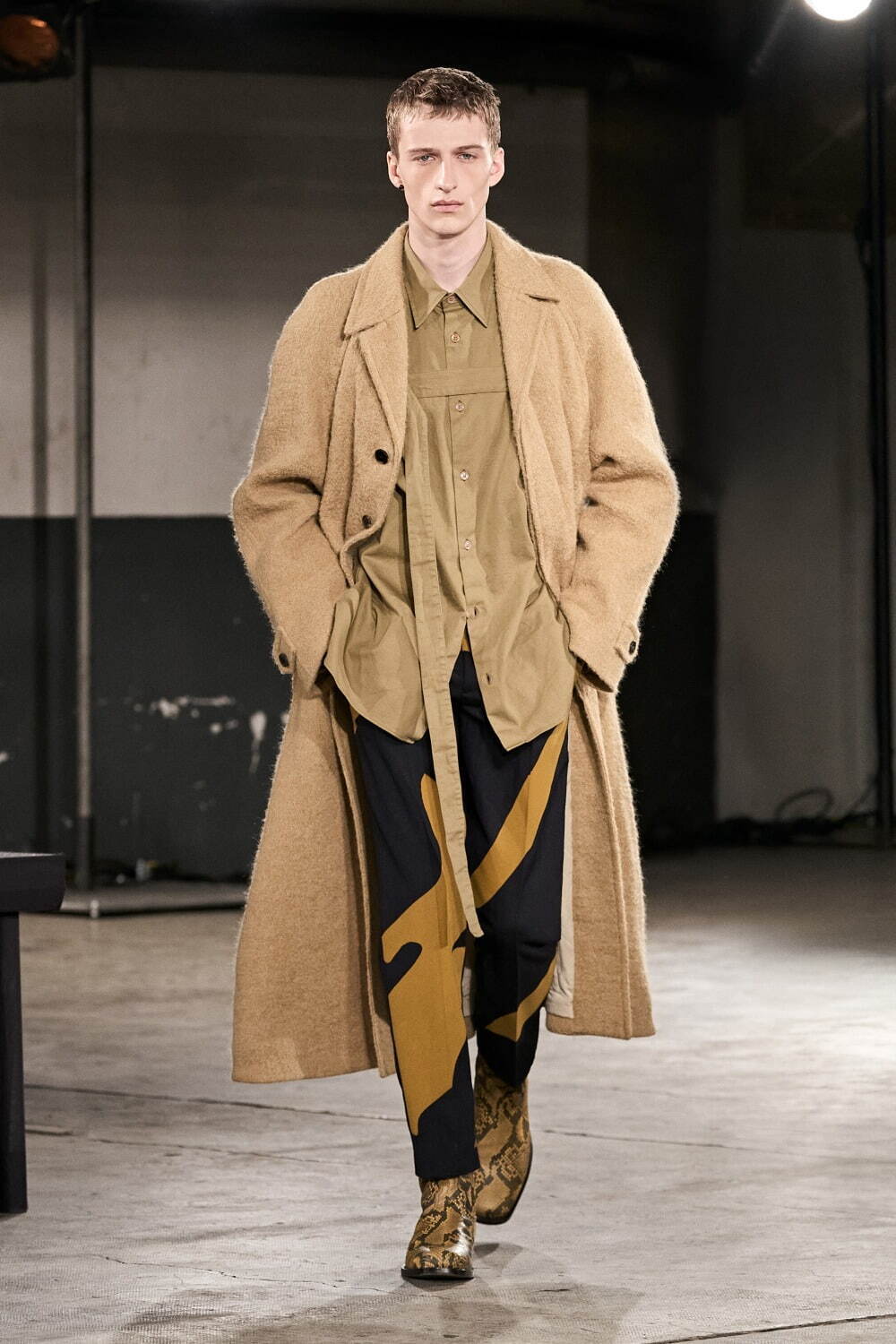 ドリス ヴァン ノッテン(DRIES VAN NOTEN) 2023-24年秋冬メンズコレクション  - 写真8