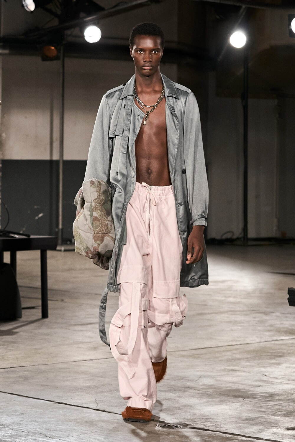 ドリス ヴァン ノッテン(DRIES VAN NOTEN) 2023-24年秋冬メンズコレクション  - 写真35