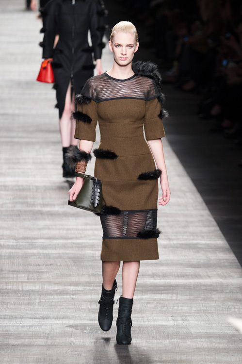 フェンディ(FENDI) 2014-15年秋冬ウィメンズコレクション  - 写真4