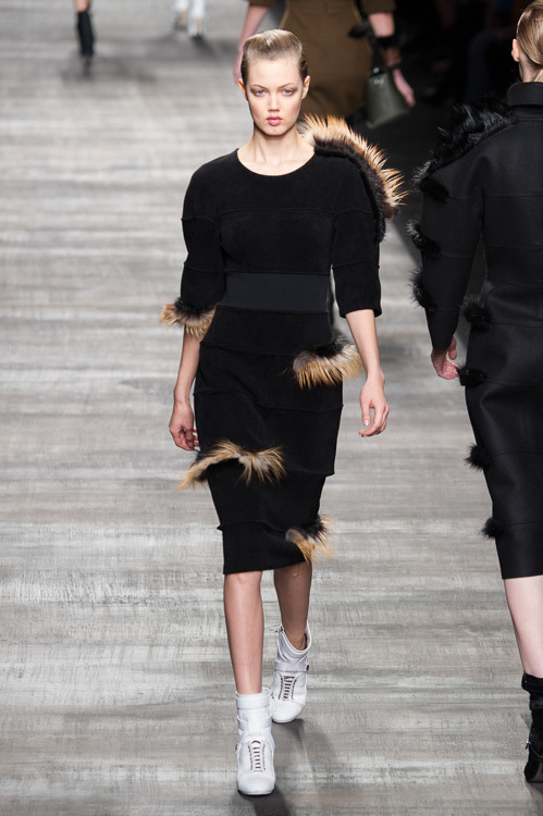 フェンディ(FENDI) 2014-15年秋冬ウィメンズコレクション  - 写真7