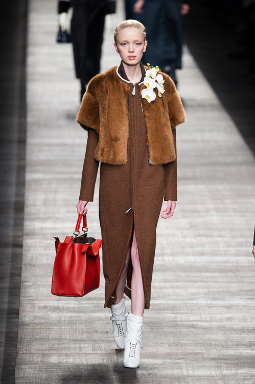 フェンディ(FENDI) 2014-15年秋冬ウィメンズコレクション  - 写真17