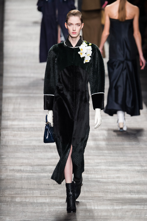 フェンディ(FENDI) 2014-15年秋冬ウィメンズコレクション  - 写真19