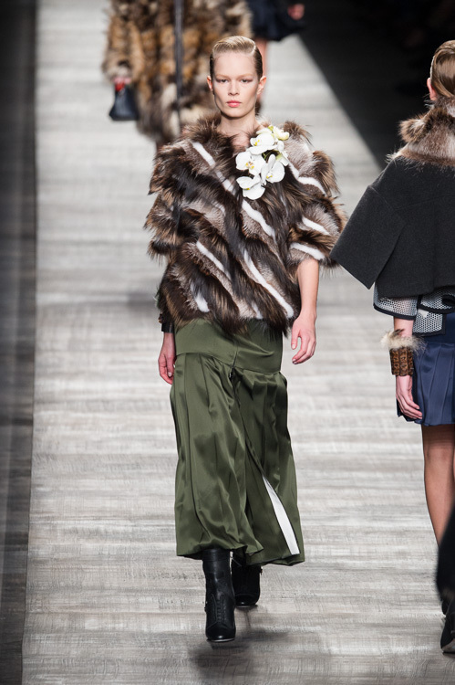 フェンディ(FENDI) 2014-15年秋冬ウィメンズコレクション  - 写真48