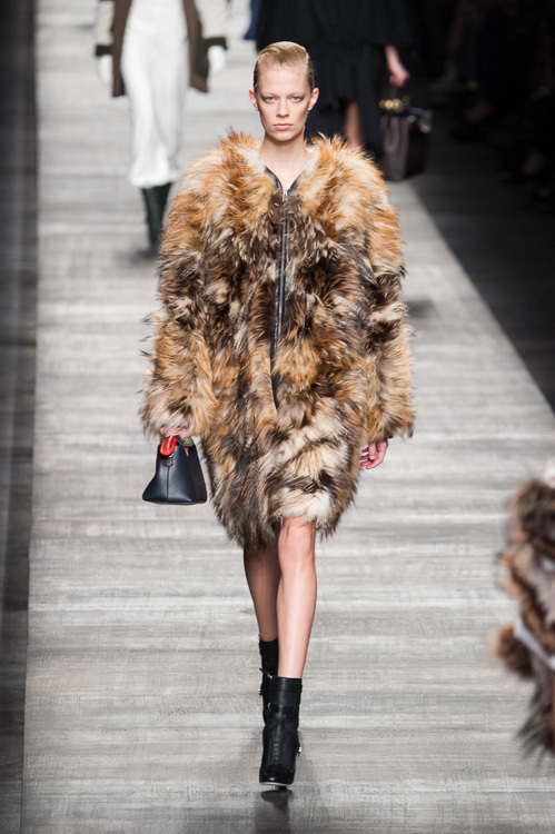 フェンディ(FENDI) 2014-15年秋冬ウィメンズコレクション  - 写真50