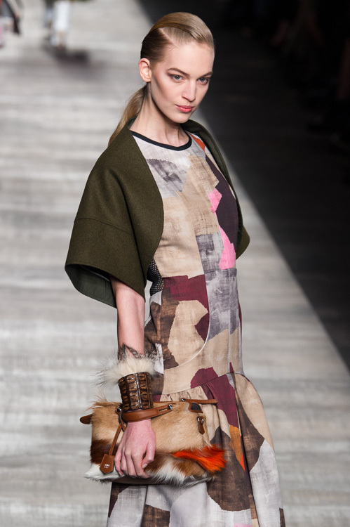 フェンディ(FENDI) 2014-15年秋冬ウィメンズコレクション  - 写真72