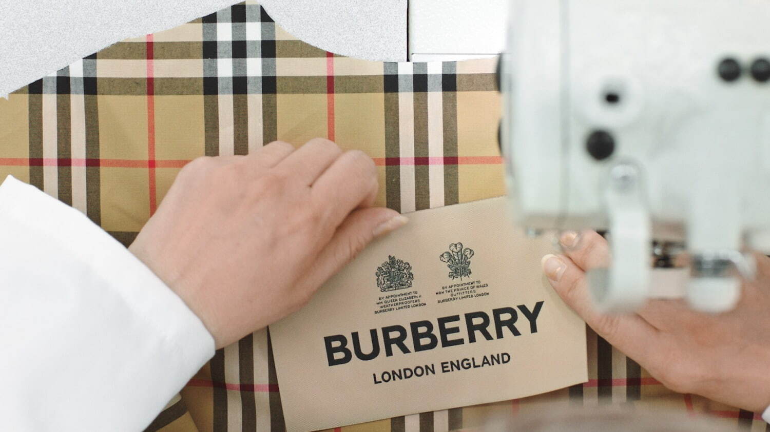 バーバリー(BURBERRY) トレンチコート｜写真16