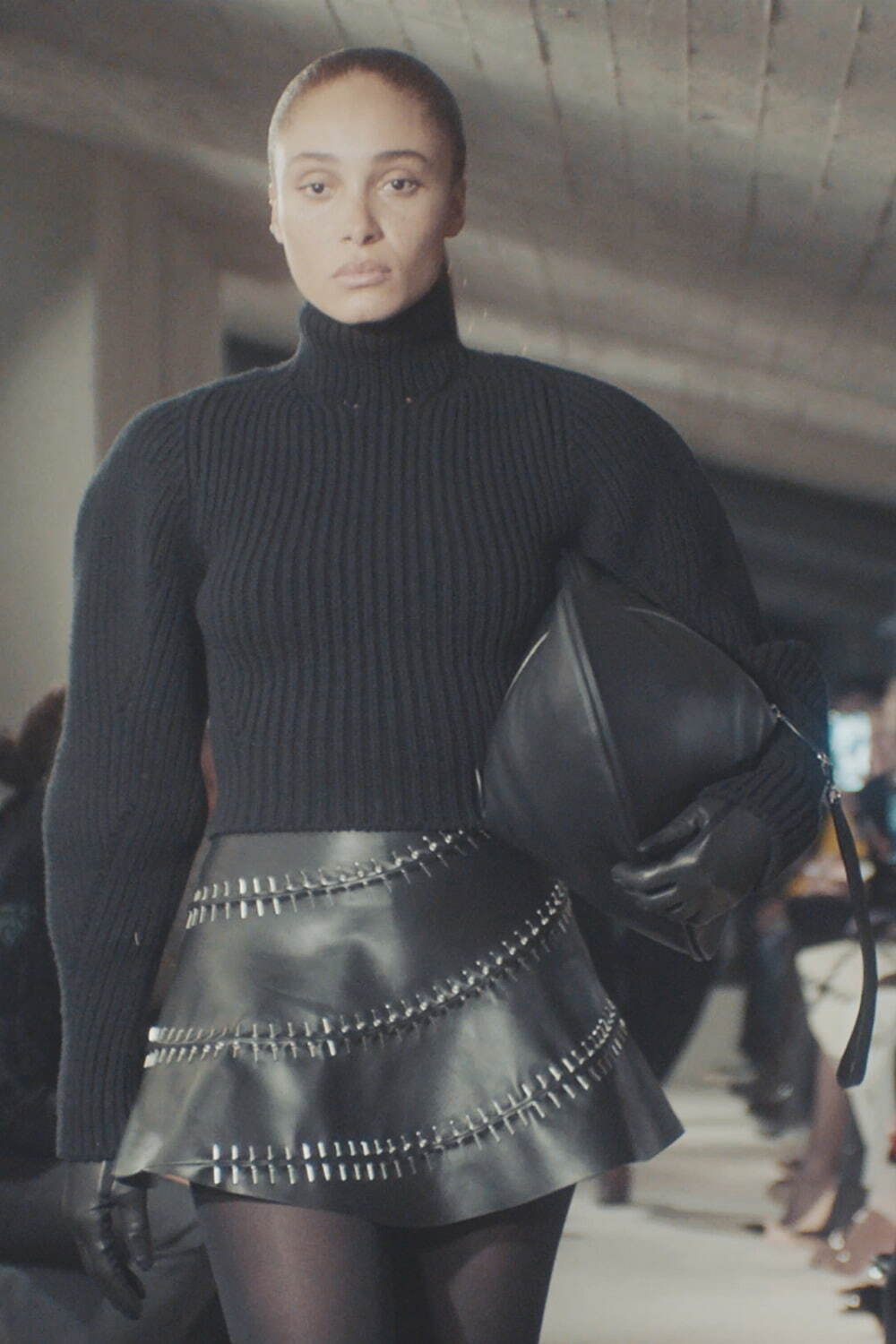 アライア(ALAÏA) 2023年秋ウィメンズコレクション  - 写真11