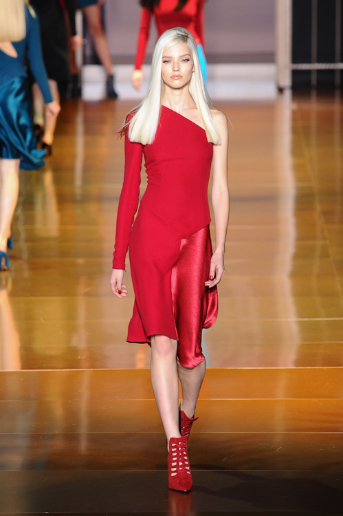 ヴェルサーチェ(VERSACE) 2014-15年秋冬ウィメンズコレクション  - 写真4