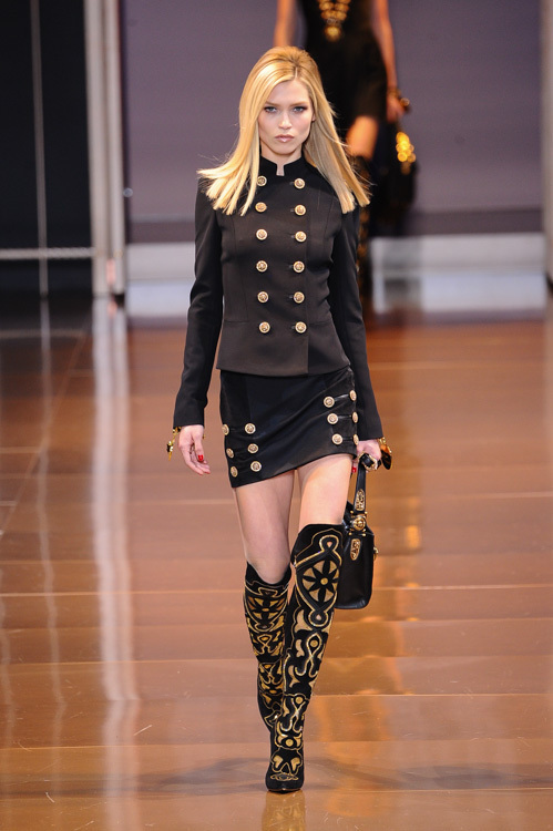 ヴェルサーチェ(VERSACE) 2014-15年秋冬ウィメンズコレクション  - 写真27