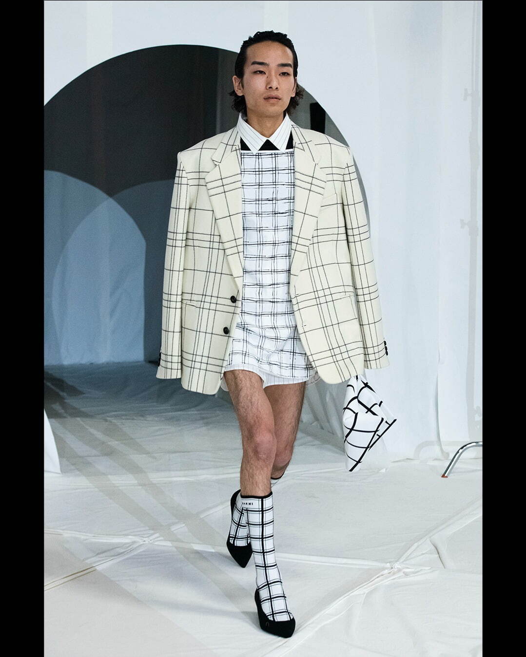 マルニ(MARNI) 2023-24年秋冬ウィメンズ&メンズコレクション  - 写真32