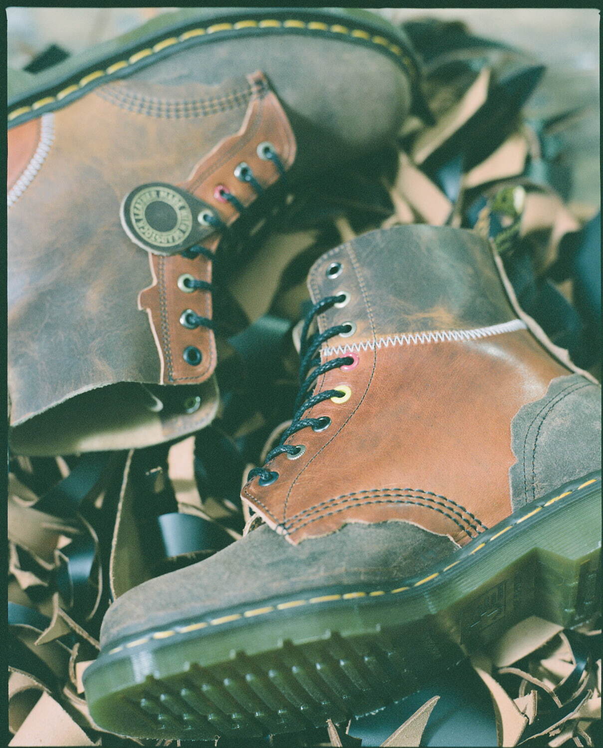 ドクターマーチン(Dr. Martens) デットストックパック｜写真1