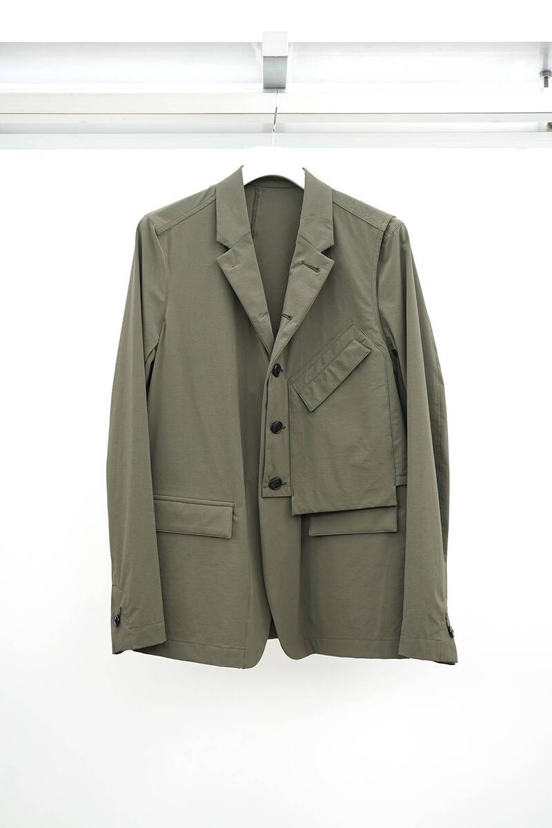 [The Viridi-anne] (ザヴィリディアン) VI-3561-06 WATER-REPELLENT STRETCH BLAZER (DARK OLIVE) 1