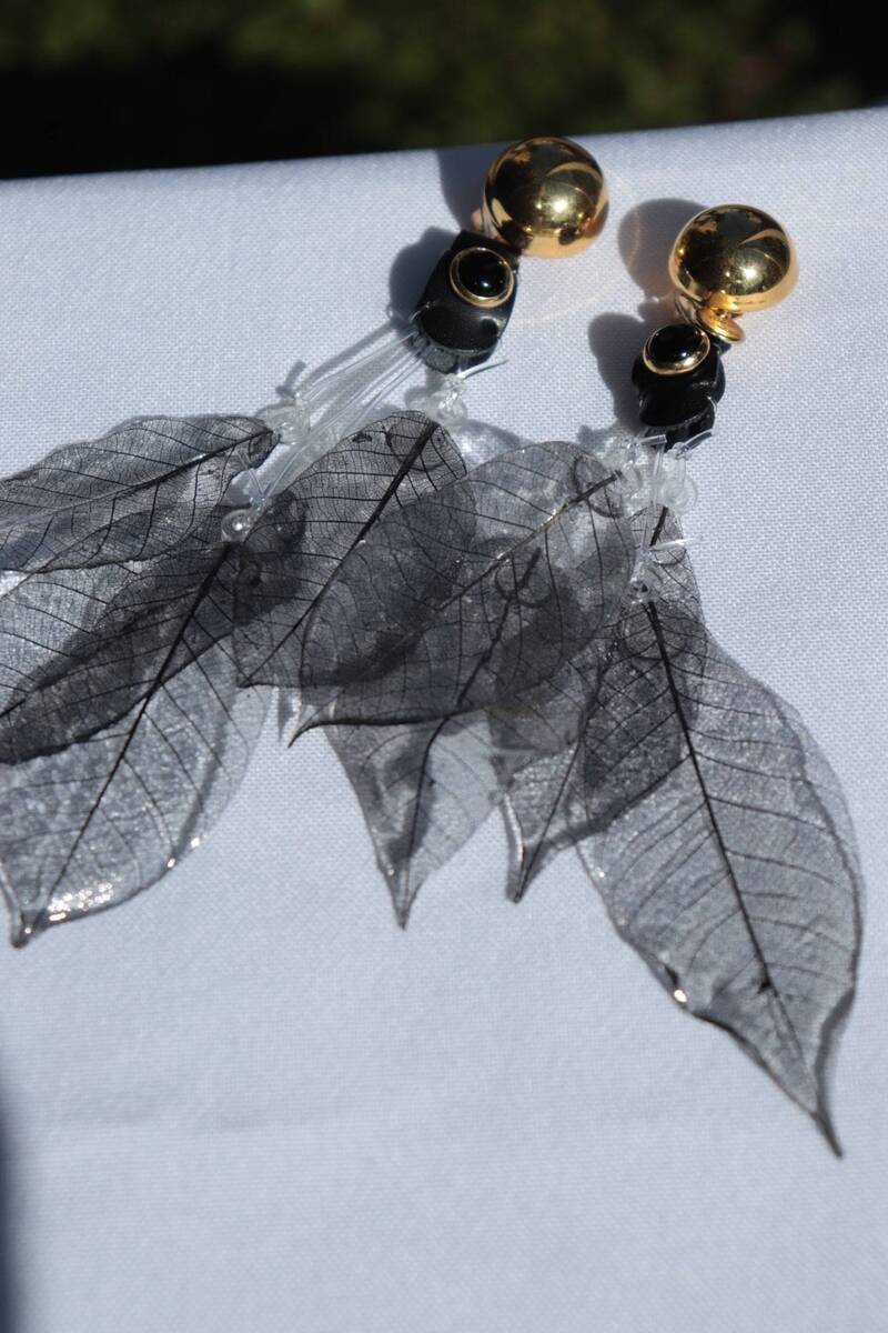 FUMIE＝TANAKA/clear real leaf earring - 画像2枚目