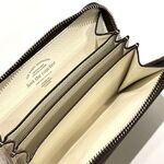 foot the coacher middle zip wallet -beige 2