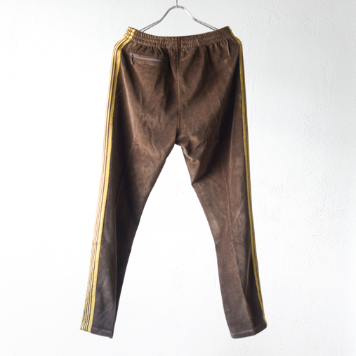 Narrow Track Pant - C/Pe Velour - Brown【Needles】 - 画像2枚目