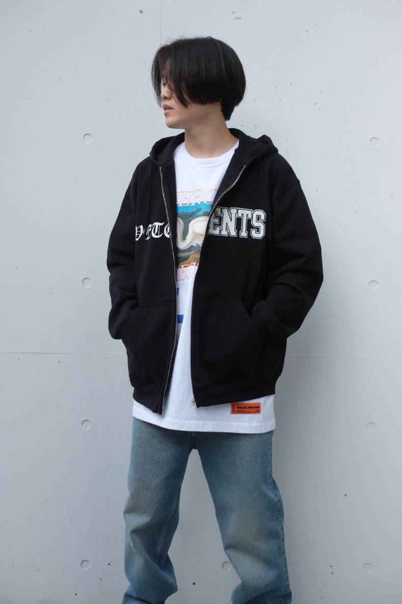 【VETEMENTS】elephants 1