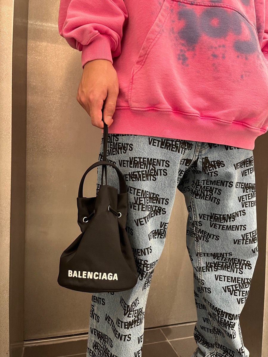 エレファンツ バレンシアガ(BALENCIAGA) 男性