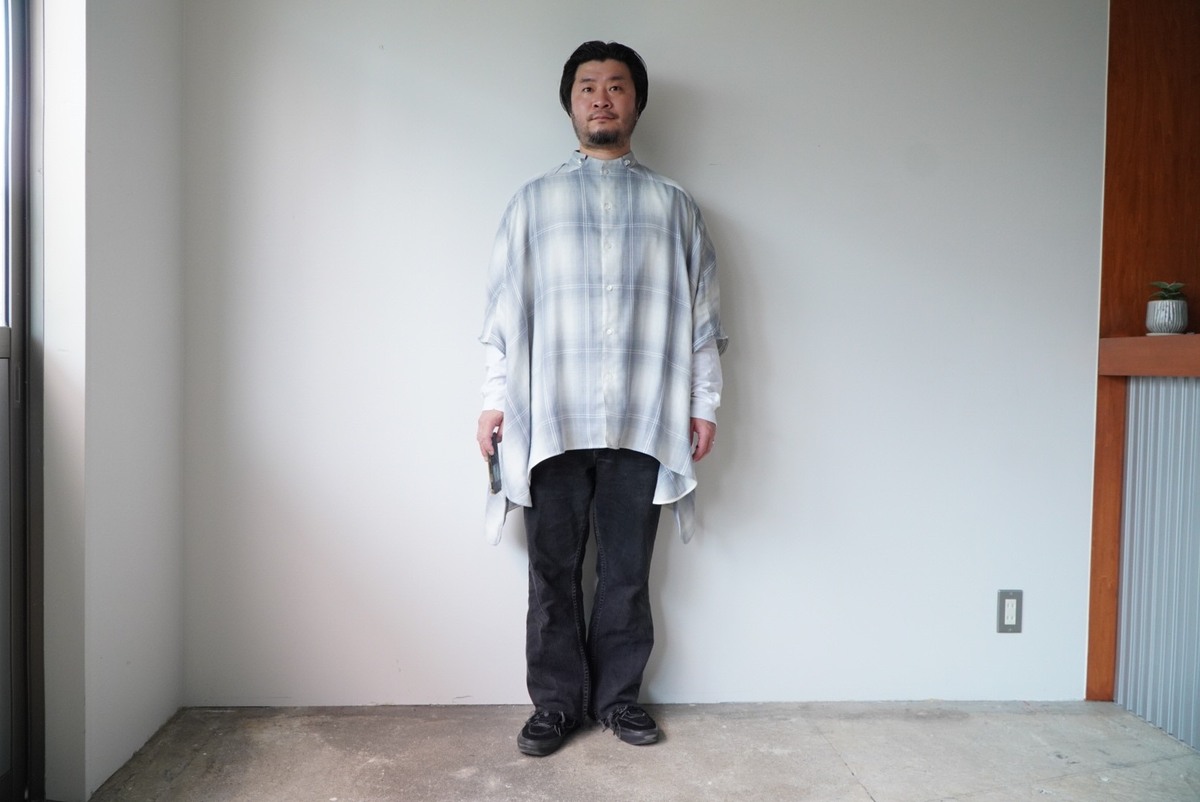 STAND COLLAR PONCHO SHIRTS - Triple gauze glittery check -　着用 1