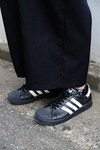 イトウ ナツミさん - ヨウジヤマモト(Yohji Yamamoto)、アディダス(adidas)｜原宿ストリートスナップ7