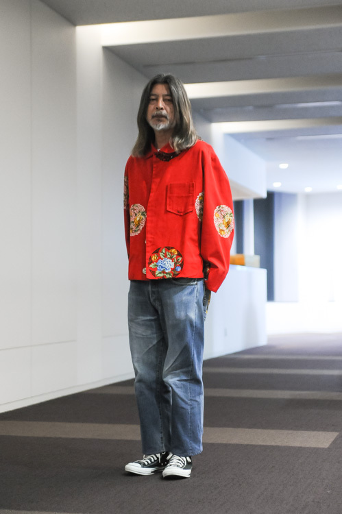 麥田 俊一さん - ヨウジヤマモト(Yohji Yamamoto)、エヴィス(EVISU)｜渋谷ストリートスナップ - 写真1