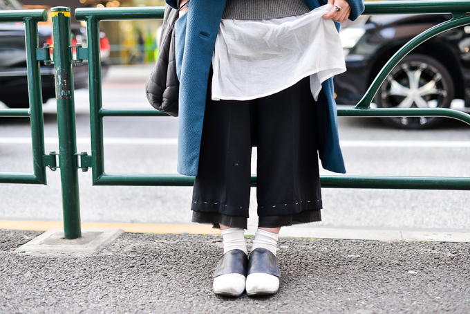 吉田 奏穂さん - フェラガモ(Ferragamo)、イッセイ ミヤケ(ISSEY MIYAKE)｜原宿ストリートスナップ - 写真4