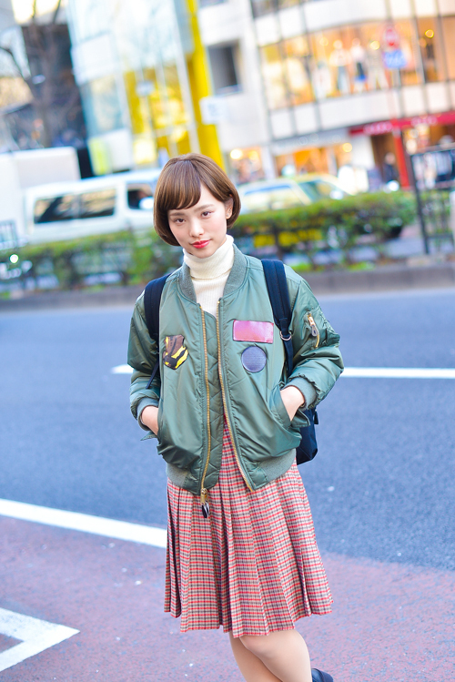 植村 麻由さん - トーガ(TOGA)、ユニクロ(UNIQLO)｜原宿ストリートスナップ - 写真2