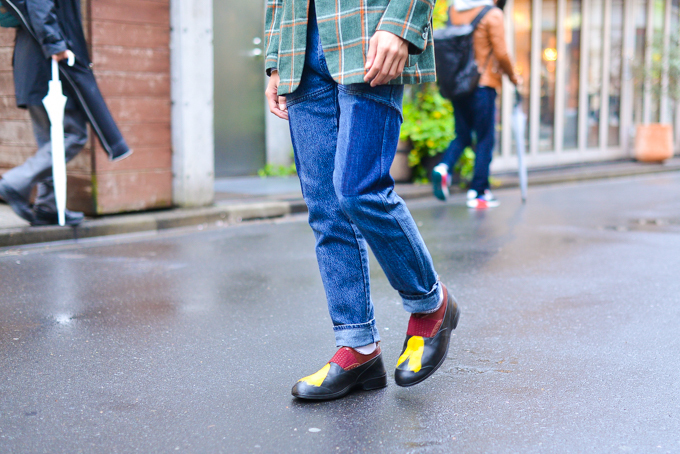 ヨシオカ レオさん - ピエール カルダン(Pierre Cardin)、リーバイス(Levi's)｜青山・表参道ストリートスナップ - 写真4