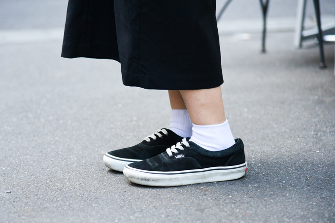 佐藤 あゆかさん - ワイズ(Y's)、ヴァンズ(VANS)｜原宿ストリートスナップ - 写真3