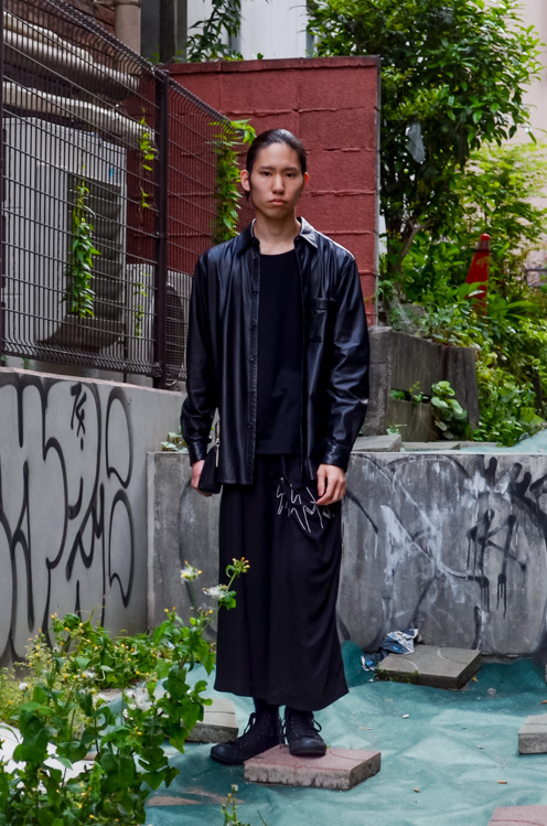 佐々木 大地さん - ヨウジヤマモト(Yohji Yamamoto)、コンバース(CONVERSE)｜原宿ストリートスナップ - 写真1