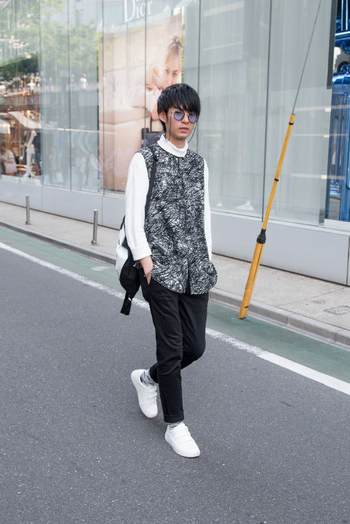 菊地 隼さん - バレンシアガ(BALENCIAGA)、ユニクロ(UNIQLO)｜原宿ストリートスナップ - 写真1