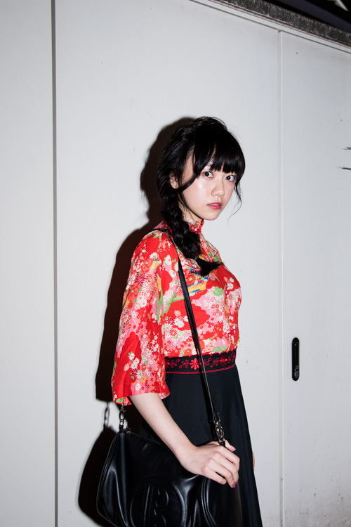 齋藤 明里さん - 古着(ユーズド)(USED)、ヴィヴィアン・ウエストウッド(Vivienne Westwood)｜原宿ストリートスナップ - 写真2