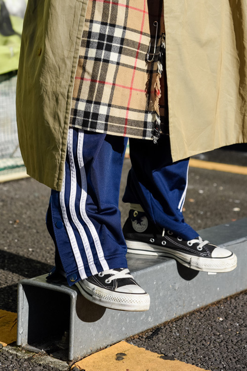 長谷川 瑛美さん - ヴィンテージ(vintage)、コンバース(CONVERSE)｜原宿ストリートスナップ - 写真3