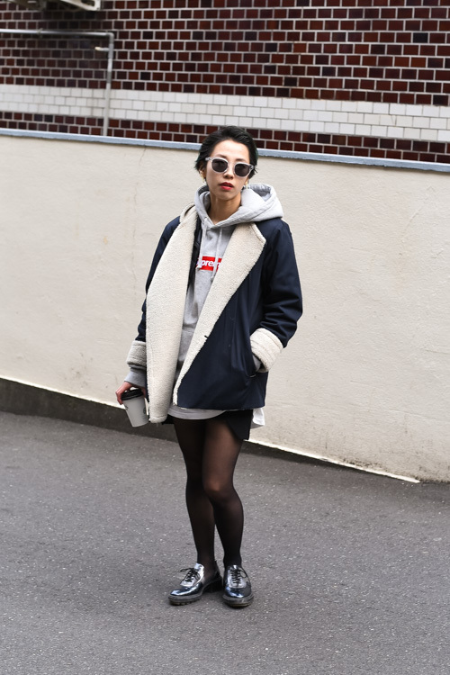 陽奥 祐子さん - アー・ペー・セー(A.P.C.)、シュプリーム(Supreme)｜原宿ストリートスナップ - 写真1