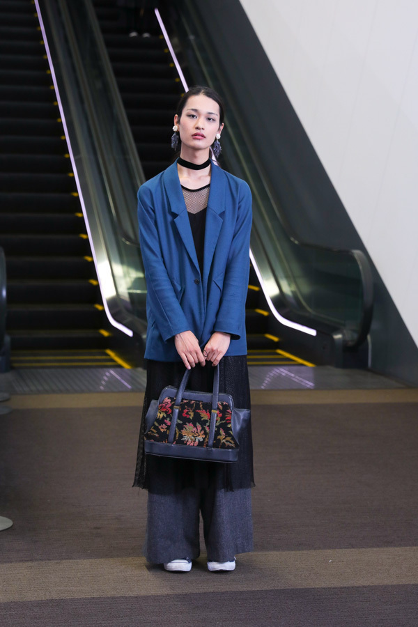 向江 陸さん - エドウィナ ホール(Edwina Hörl)、ザラ(ZARA)｜渋谷ストリートスナップ - 写真1