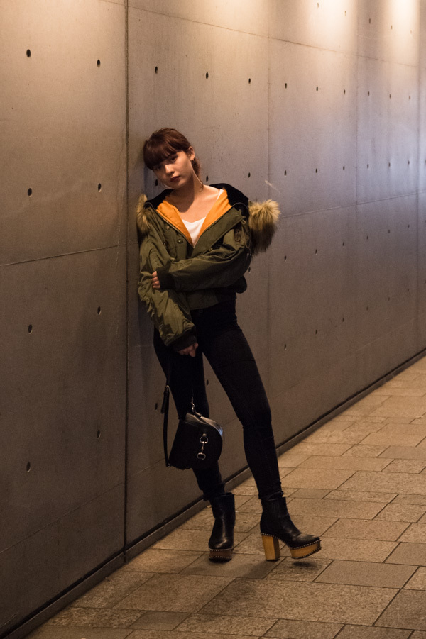 川島 レイチェルさん - マウジー(MOUSSY)、エイチ＆エム(H&M)｜青山・表参道ストリートスナップ - 写真6