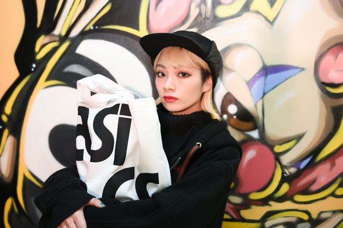 矢部 ユウナさん - 古着(ユーズド)(USED)、エクストララージ(XLARGE)｜渋谷ストリートスナップ - 写真3