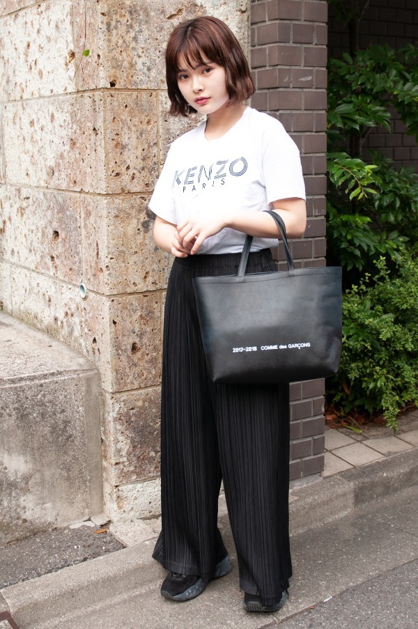 松本 亜瑠さん - ケンゾー(KENZO)、イッセイ ミヤケ(ISSEY MIYAKE)｜原宿ストリートスナップ - 写真1