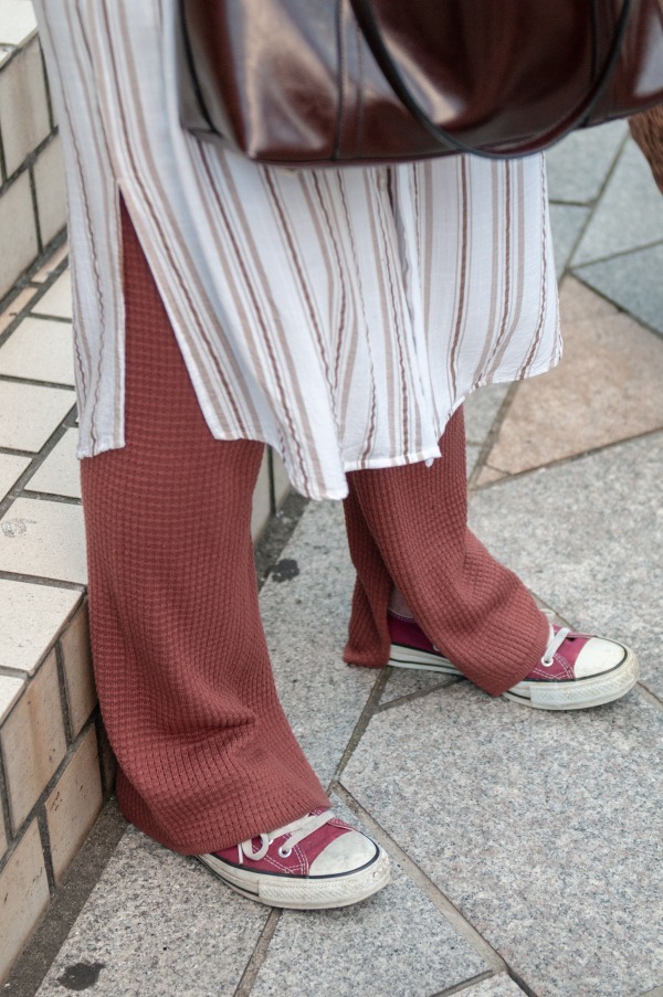 まゆさん - コンバース(CONVERSE)、古着(ユーズド)(USED)｜原宿ストリートスナップ - 写真4