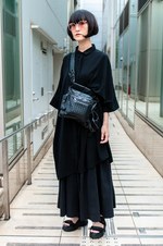 長尾 ミサキさん - ヨウジヤマモト(Yohji Yamamoto)、ボッテガ・ヴェネタ(BOTTEGA VENETA)｜原宿ストリートスナップ1