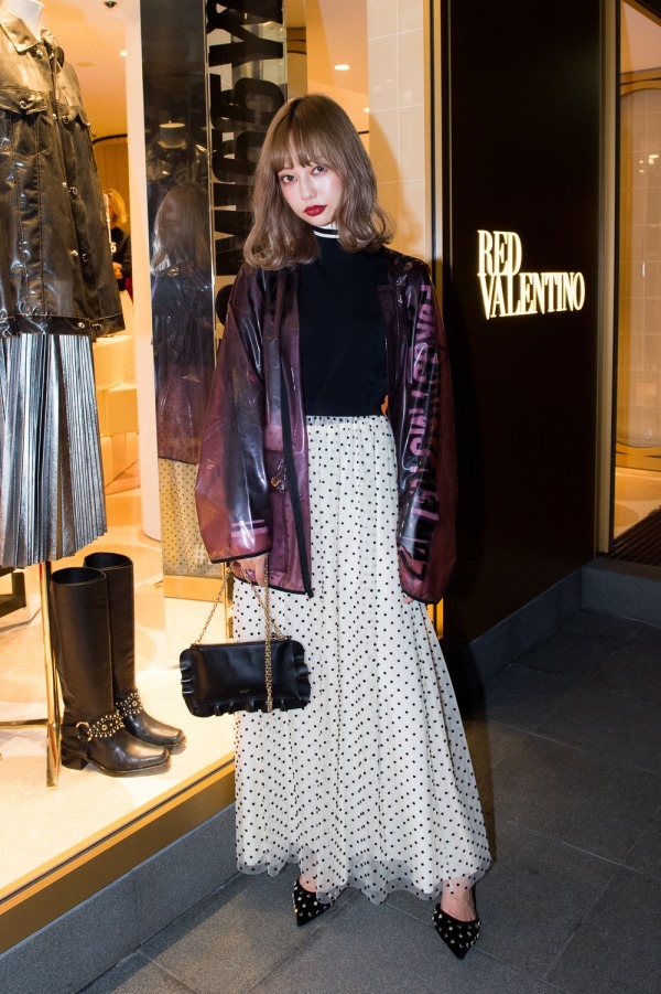 中村 里砂さん - レッド ヴァレンティノ(REDValentino)｜青山・表参道ストリートスナップ - 写真3