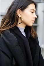 アナ・ライコヴィチさん - ヒロコ コシノ(HIROKO KOSHINO)、ユニクロ(UNIQLO)｜渋谷ストリートスナップ6