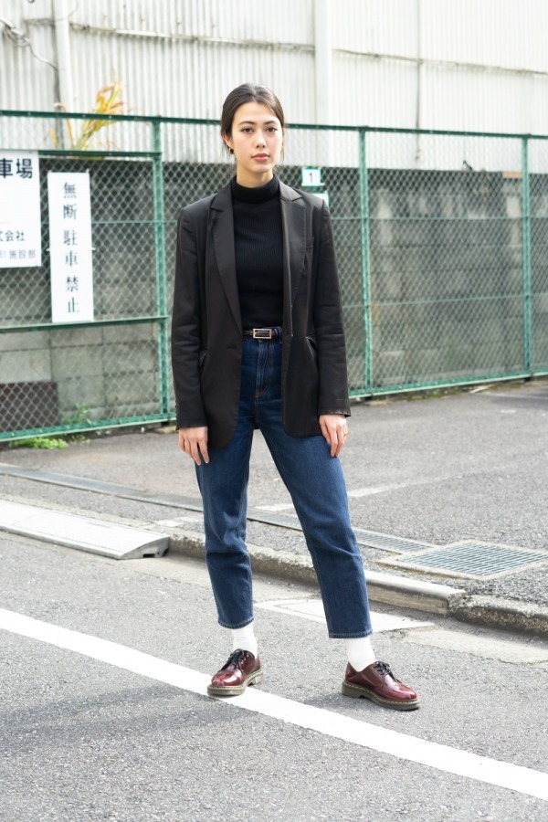 リリ ビバスさん - ザラ(ZARA)、ドクターマーチン(Dr. Martens)｜渋谷ストリートスナップ1