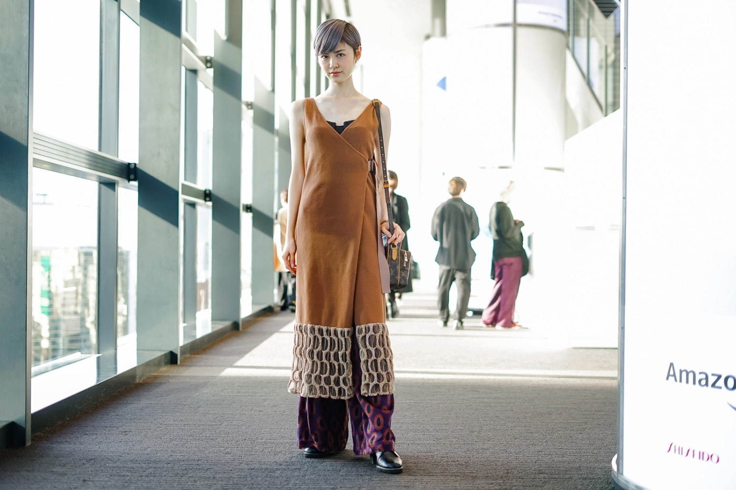 中島 彩香さん - ミュラー オブ ヨシオクボ(muller of yoshiokubo)、エスペランサ(ESPERANZA)｜渋谷ストリートスナップ - 写真3