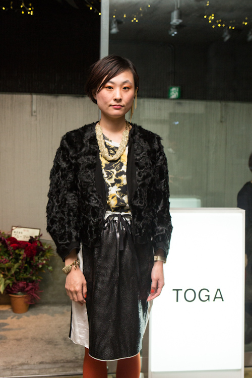 田中 里枝さん - トーガ(TOGA)｜原宿ストリートスナップ - 写真2