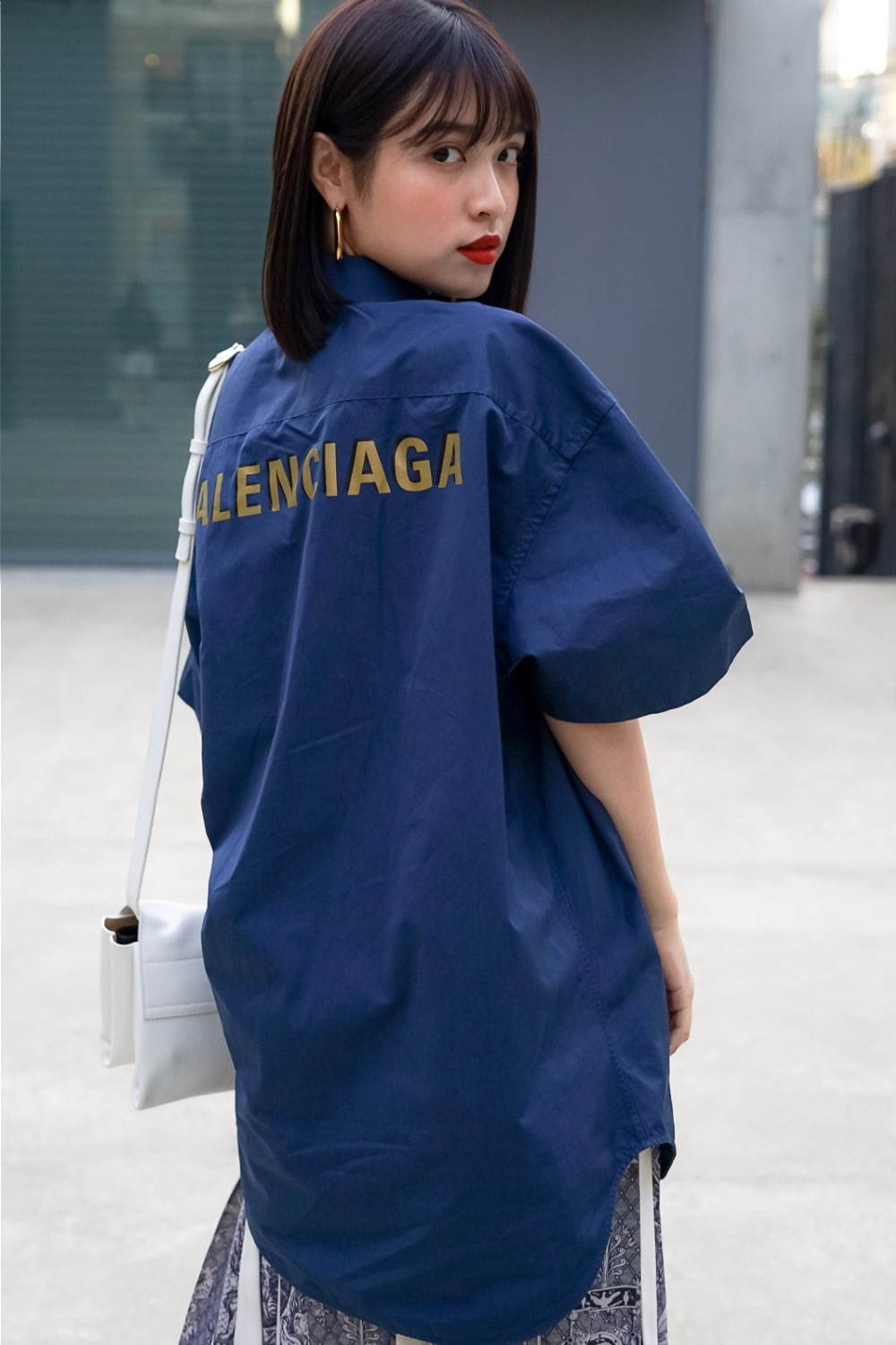 松本 愛さん - ジーヴィージーヴィー(G.V.G.V.)、バレンシアガ(BALENCIAGA)｜原宿ストリートスナップ - 写真5